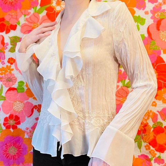 Vintage y2k ivory ruffle romantic poet blouse with frilly neckline - Picture 4 of 4